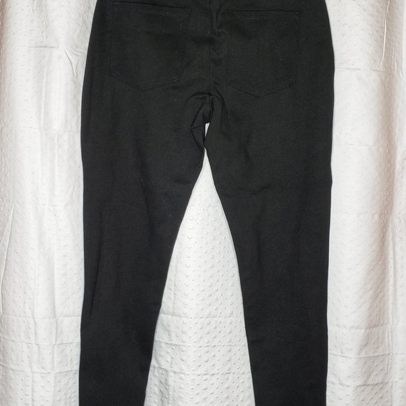 Blank NYC High Rise Black Skinny Pants - Picture 4 of 8
